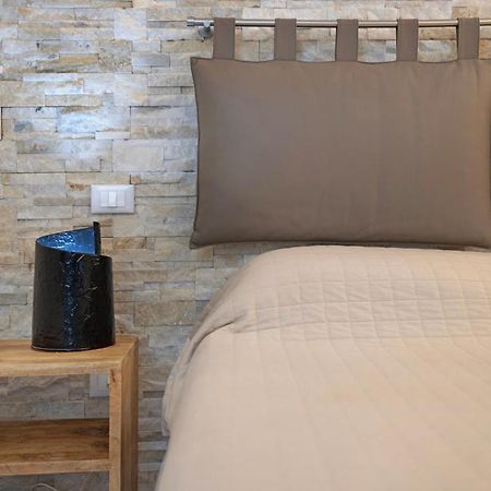 Ama Apartment Албенга Екстериор снимка