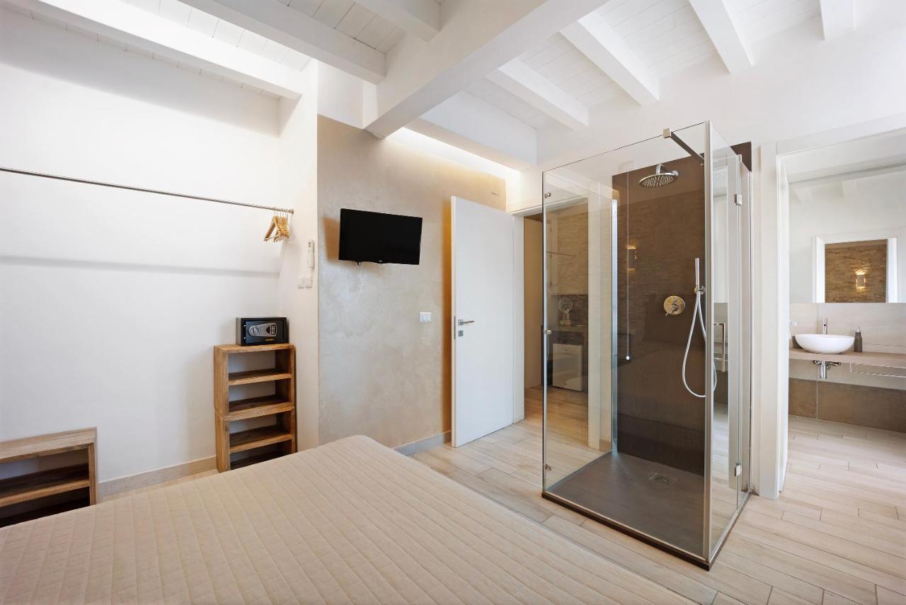 Ama Apartment Албенга Екстериор снимка