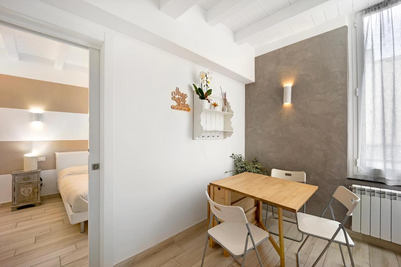 Ama Apartment Албенга Екстериор снимка