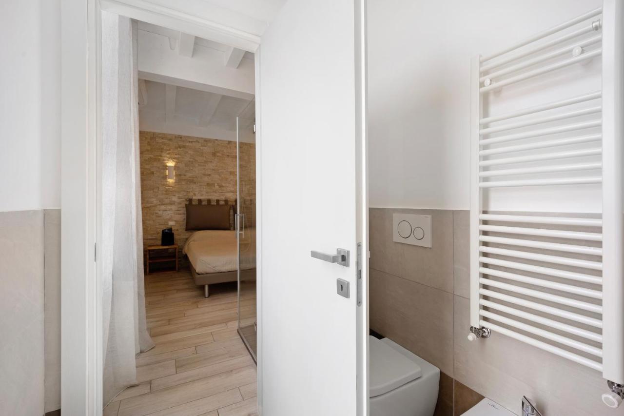 Ama Apartment Албенга Екстериор снимка